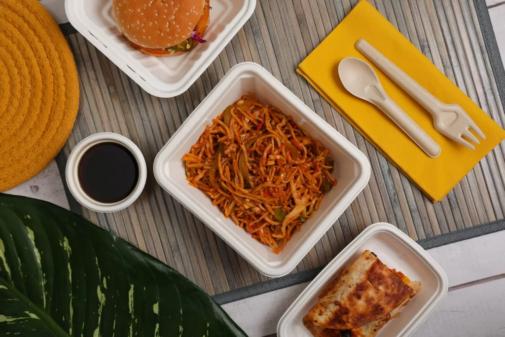 plastic-free use and throw plates for events and hotels